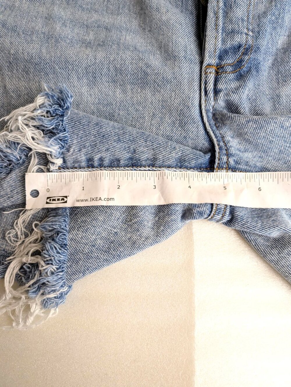 Aritzia Denim Forum The Ex-Boyfriend High Rise Denim Shorts Size 25 - Picture 7 of 8